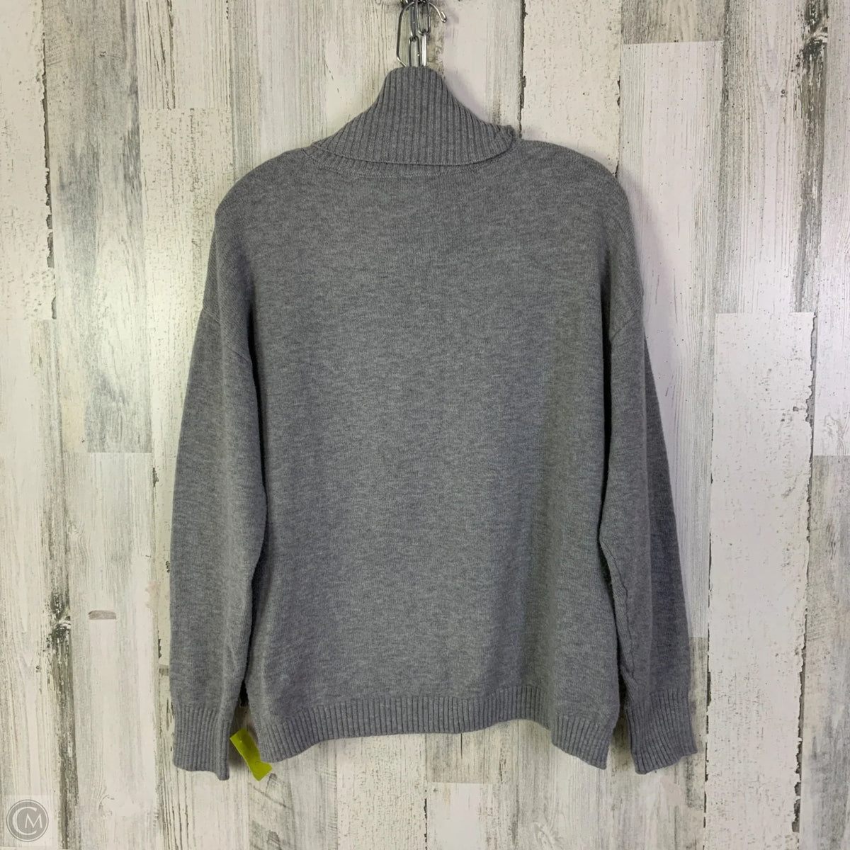 Sweater By Clothes Mentor In Grey, Size: M