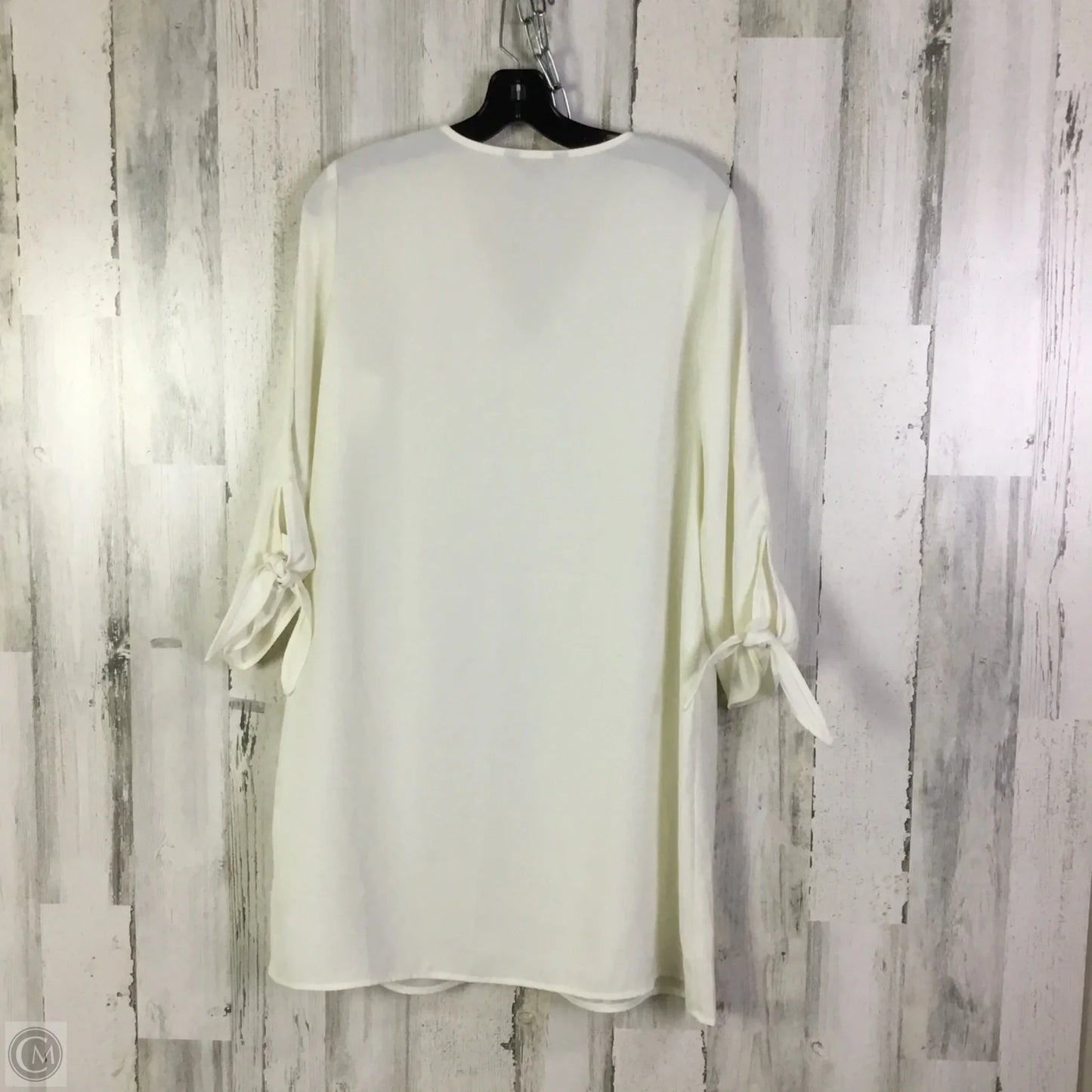 Dress Casual Short By Express In Cream, Size: M