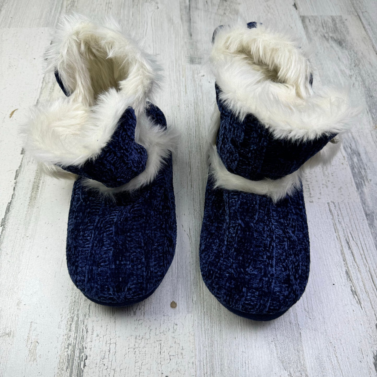 Slippers By Bearpaw In Blue, Size: 8