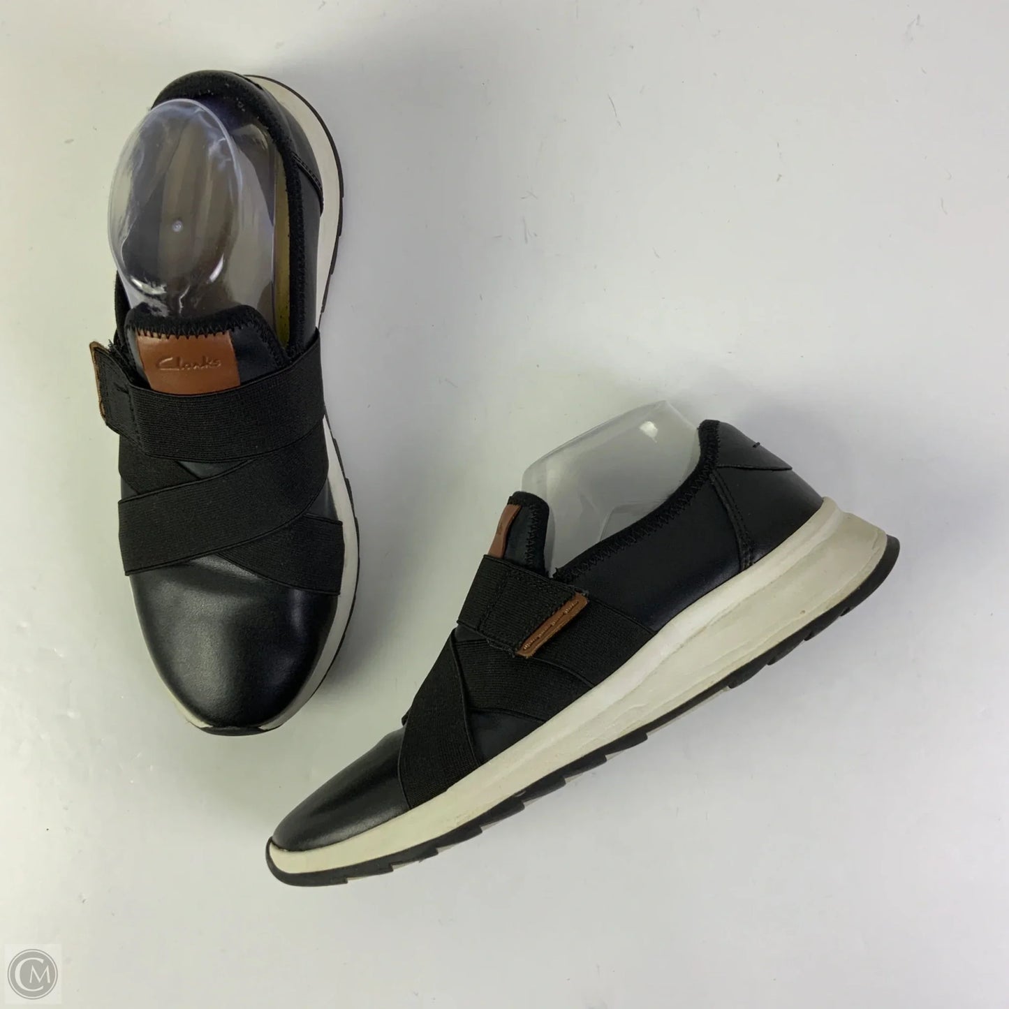 Shoes Sneakers By Clarks In Black, Size: 10