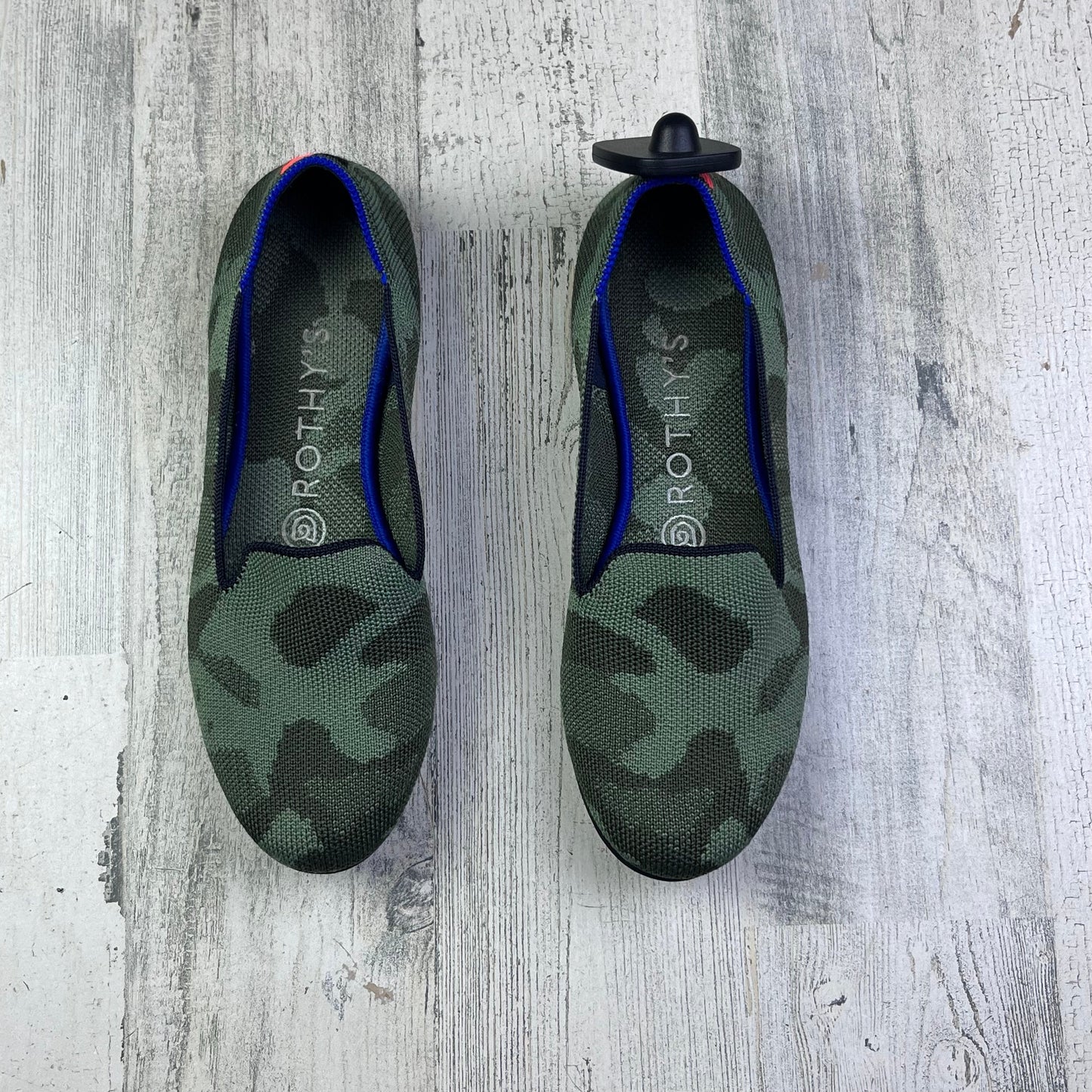 Shoes Flats By Rothys In Camouflage Print, Size: 7