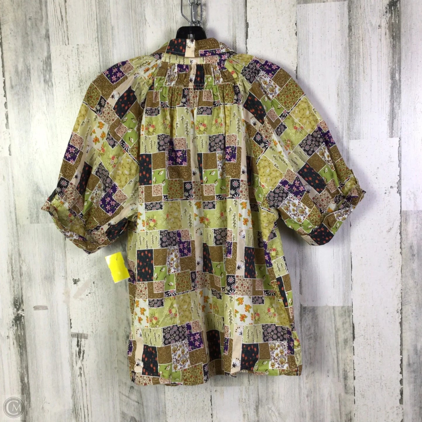 Top Short Sleeve By Entro In Green, Size: L