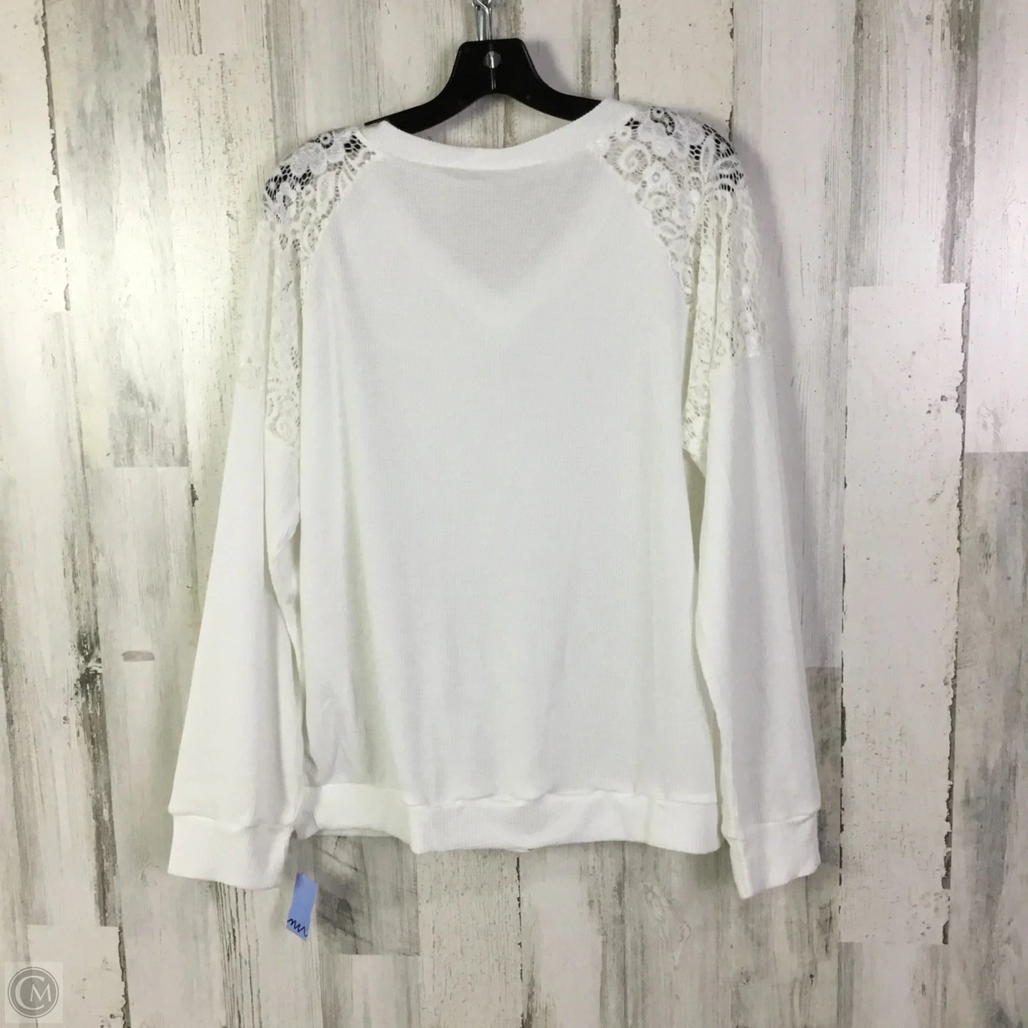 Top Long Sleeve By Cmf In White, Size: Xxl