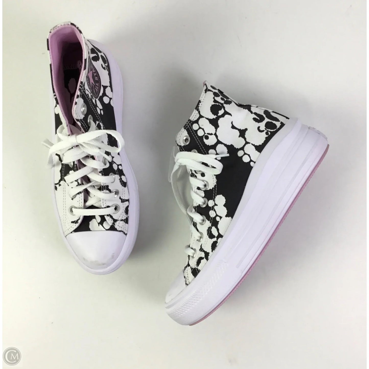 Shoes Sneakers Platform By Converse In Black & White, Size: 9