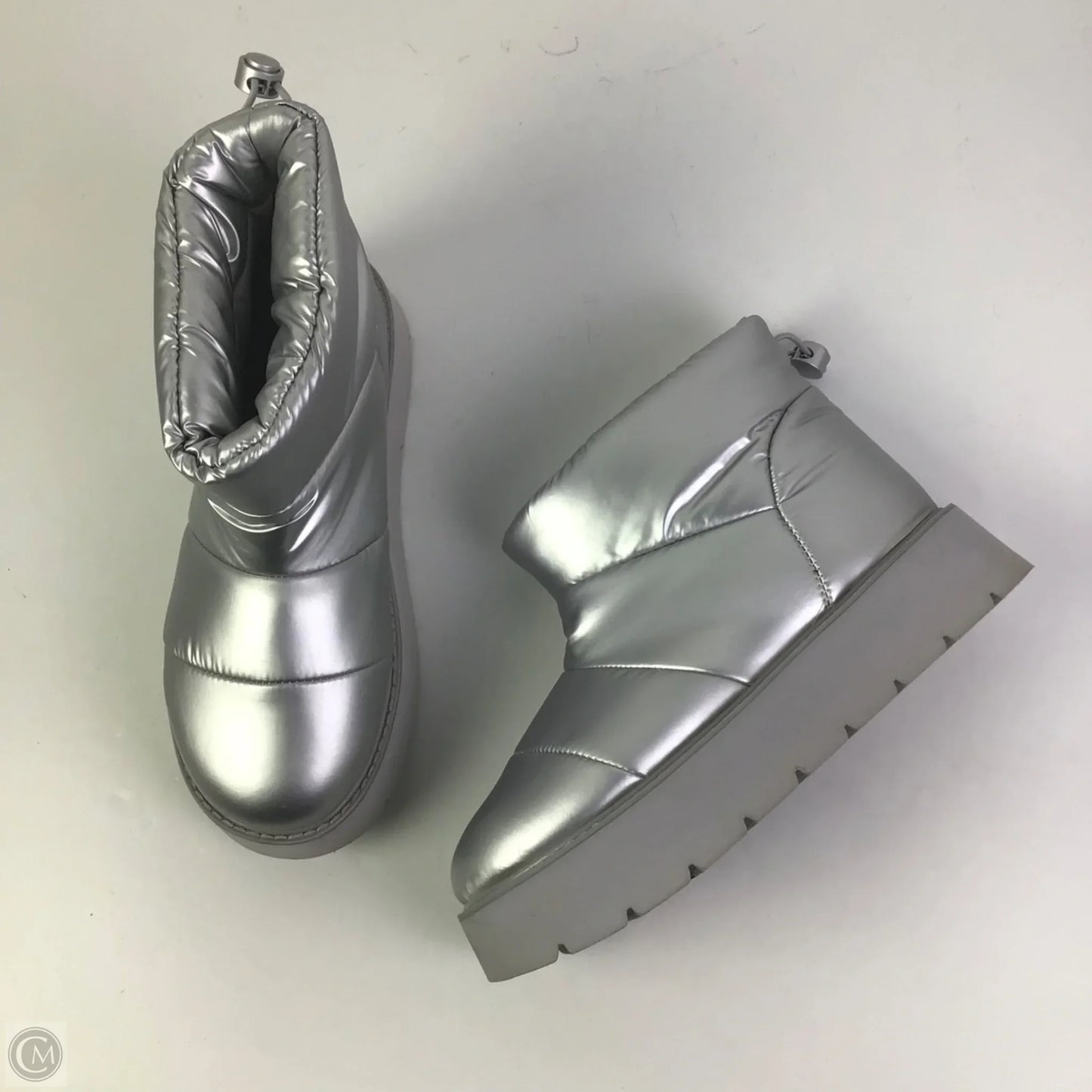 Boots Snow By Clothes Mentor In Silver, Size: 8