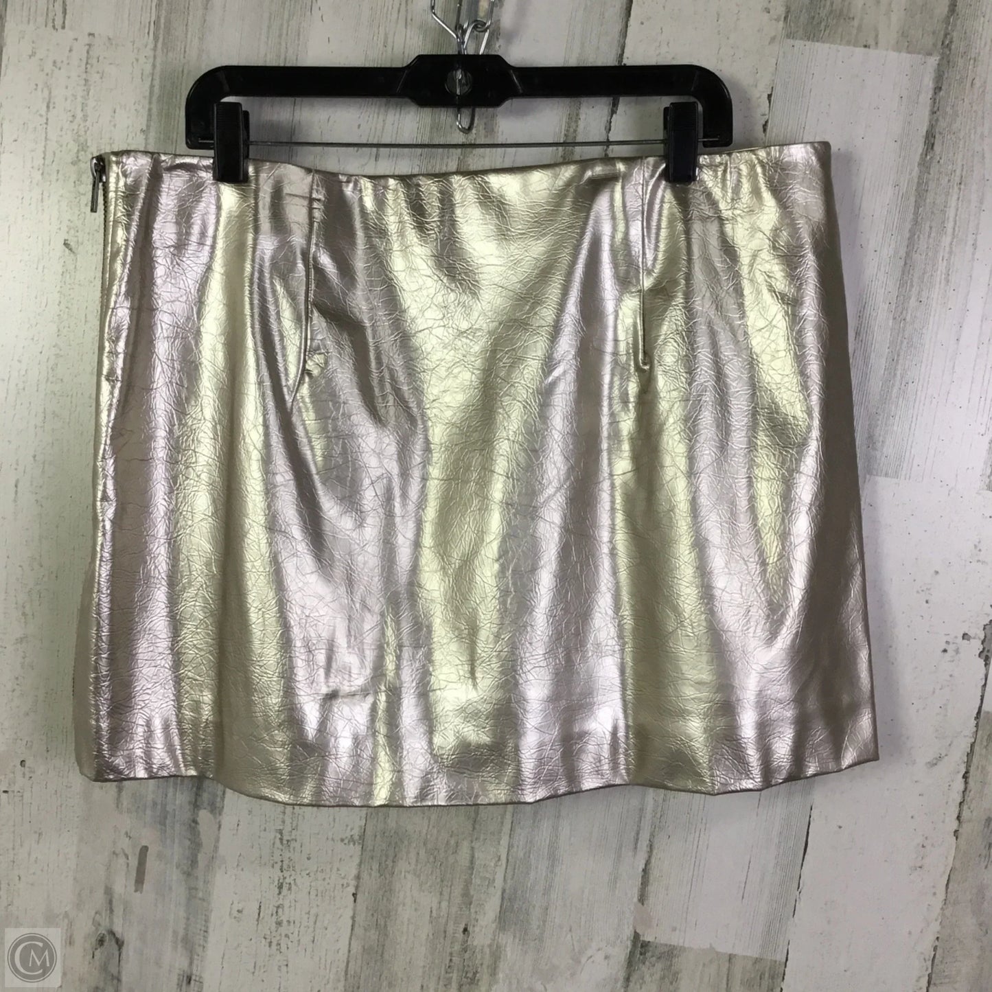 Skirt Mini & Short By Cmf In Rose Gold, Size: 16