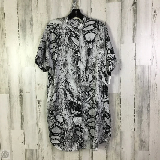 Dress Casual Short By Ellison In White, Size: M