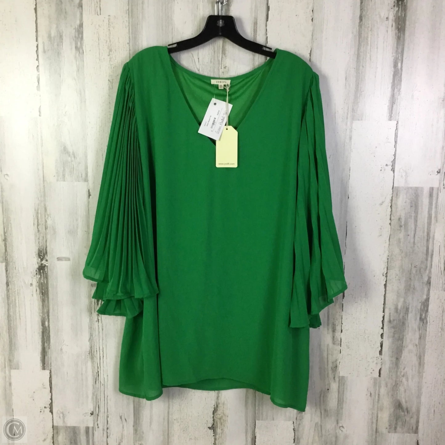 Top Long Sleeve By Jodifl In Green, Size: 2x