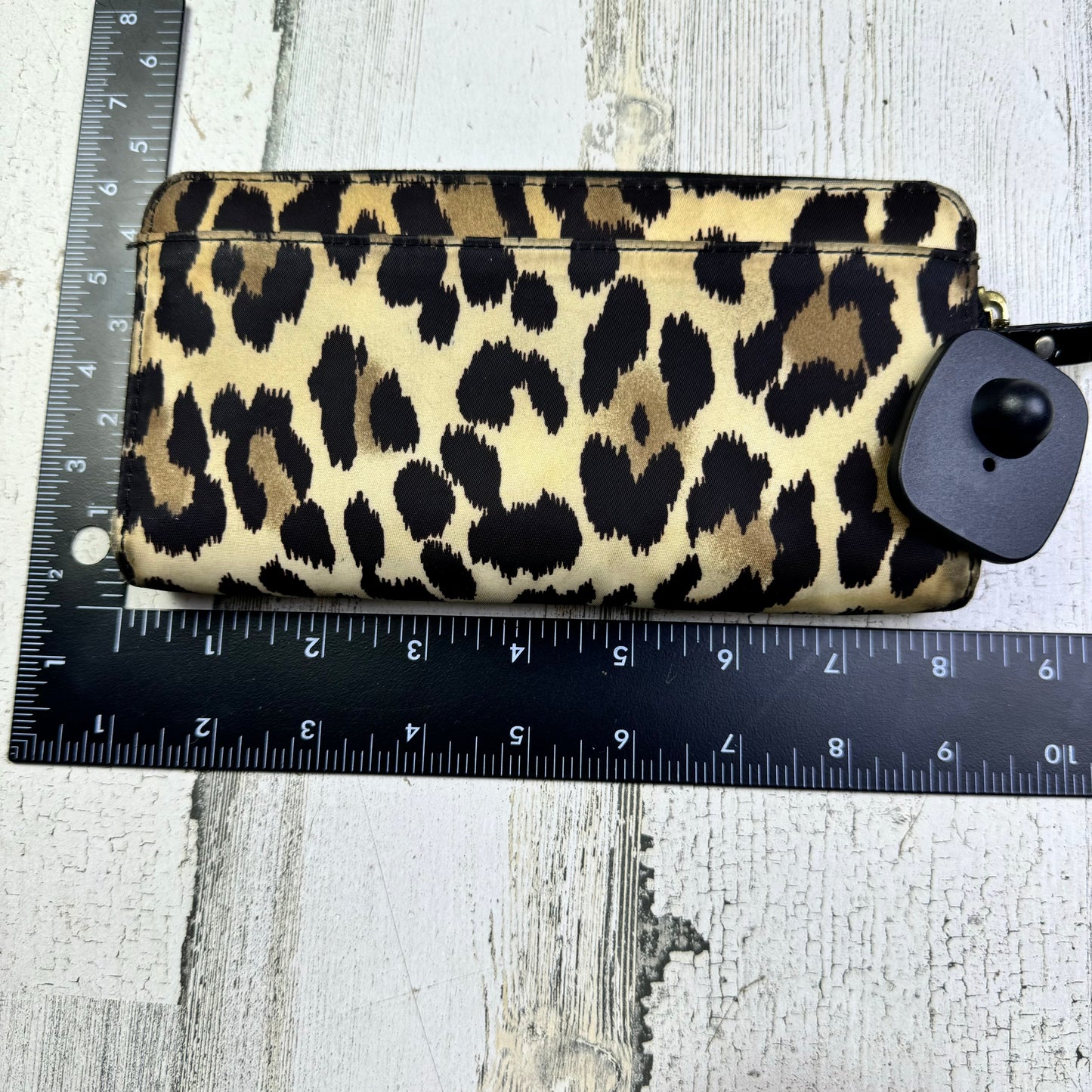 Wallet Designer By Kate Spade  Size: Medium