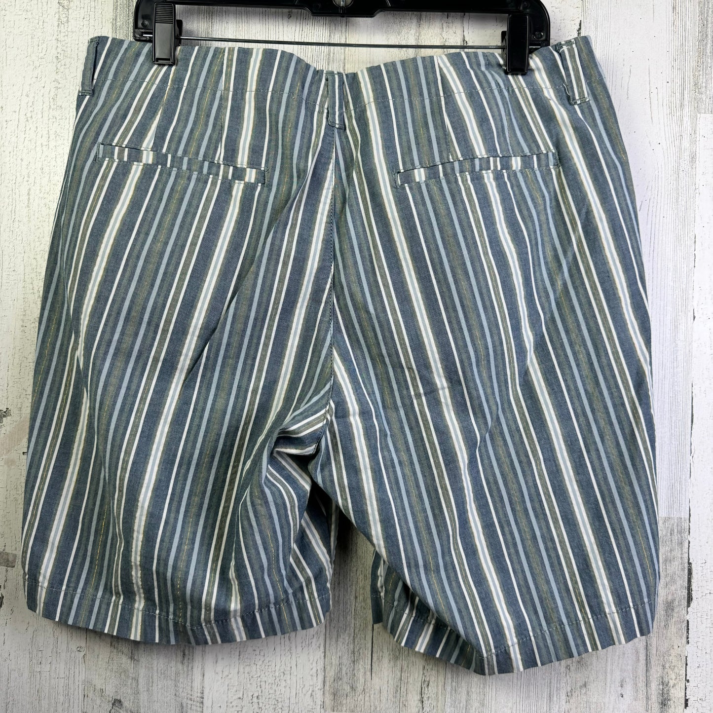 Blue & Gold Shorts Lee, Size 14