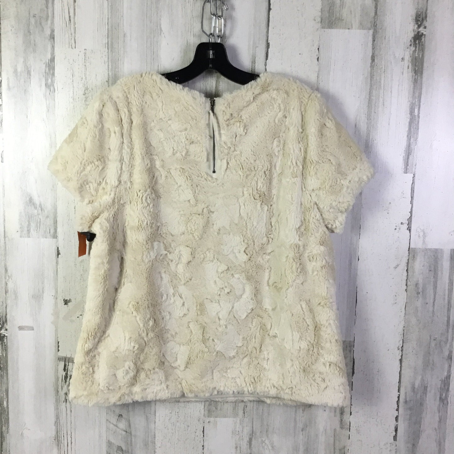 Top Short Sleeve By Anthropologie In Cream, Size: Xl