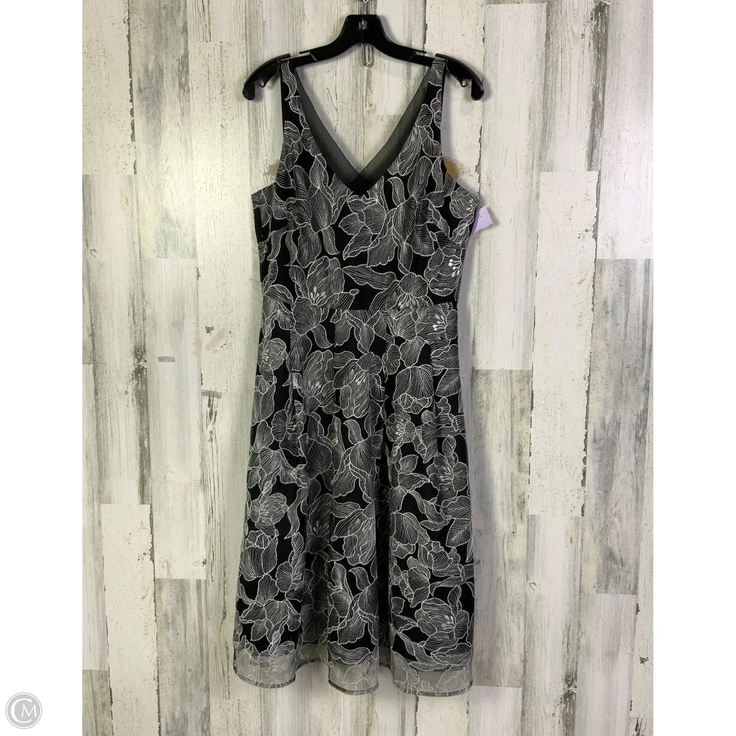 Dress Party Short By White House Black Market In Black & White, Size: M