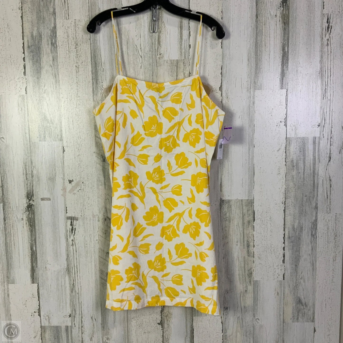 Dress Casual Short By Old Navy In White & Yellow, Size: Xl