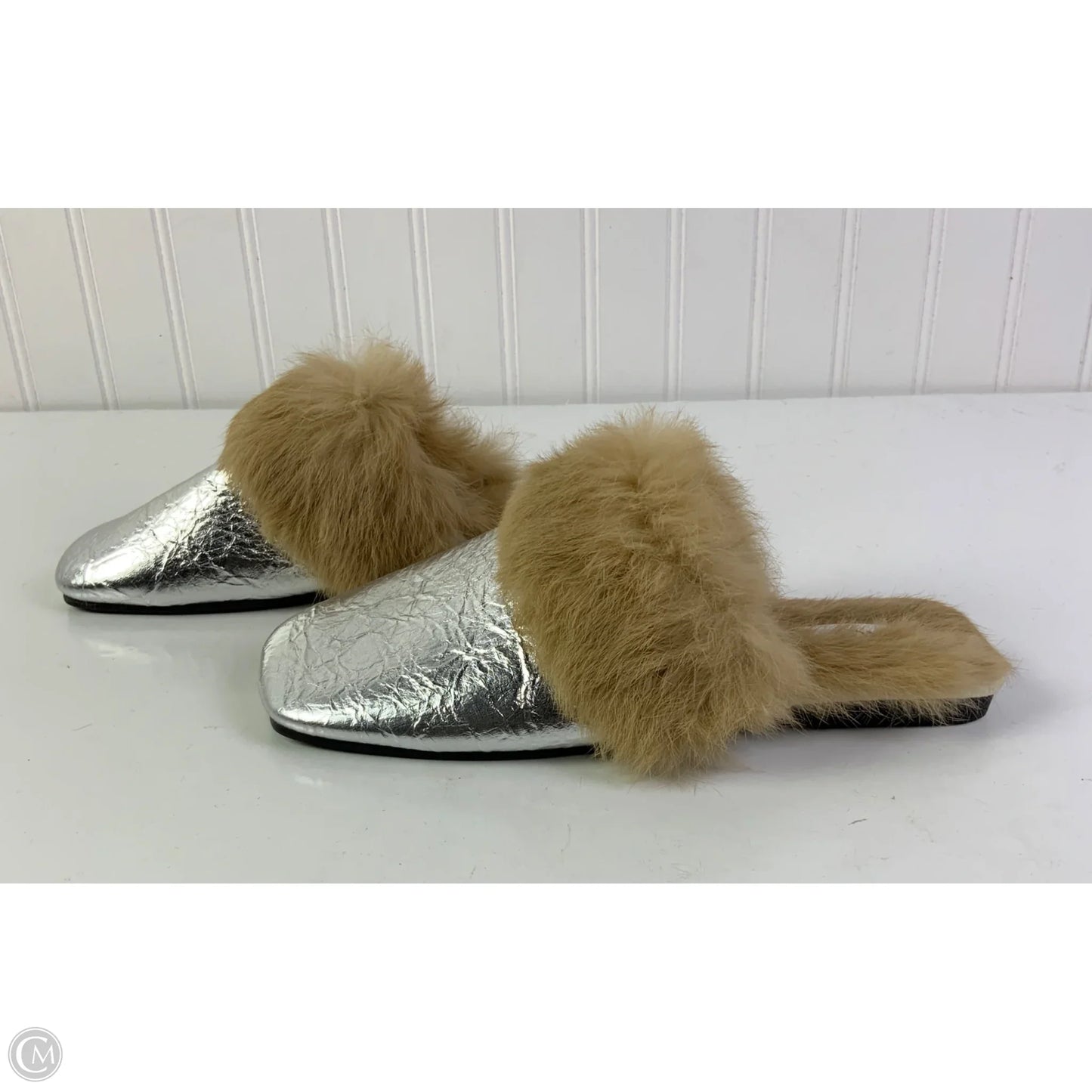 Shoes Flats By Cmf In Silver, Size: 10