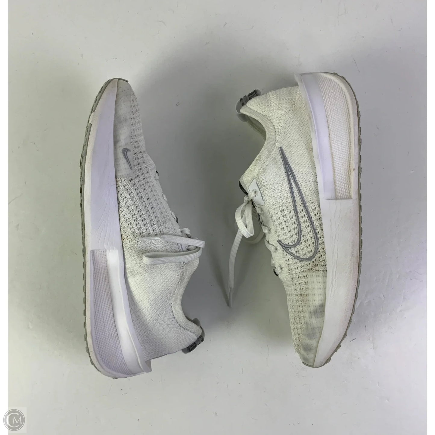 Shoes Athletic By Nike In White, Size: 9