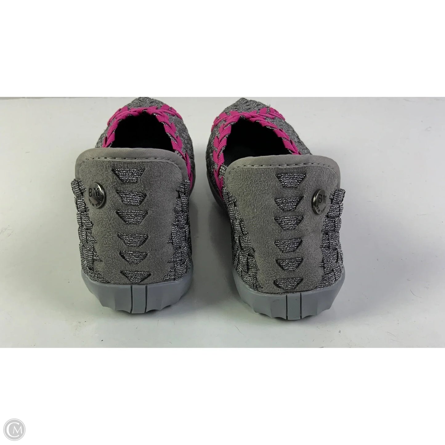 Shoes Flats By Bernie Mev In Silver, Size: 6