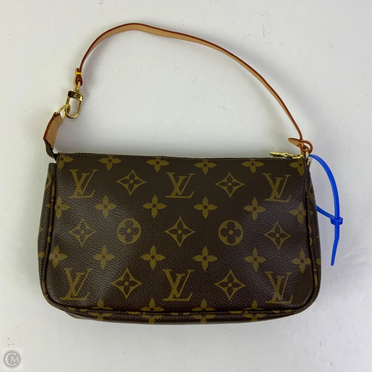 Clutch Luxury Designer By Louis Vuitton, Size: Medium