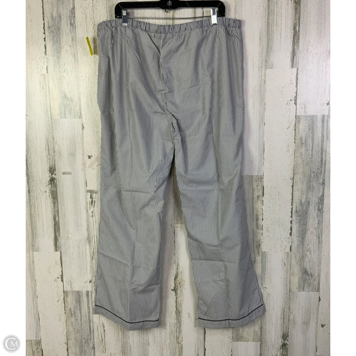 Pajamas 2pc By Cmf In Grey & White, Size: 1x