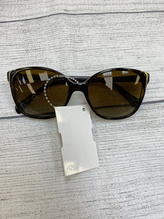 Sunglasses Prada, Size 01 Piece