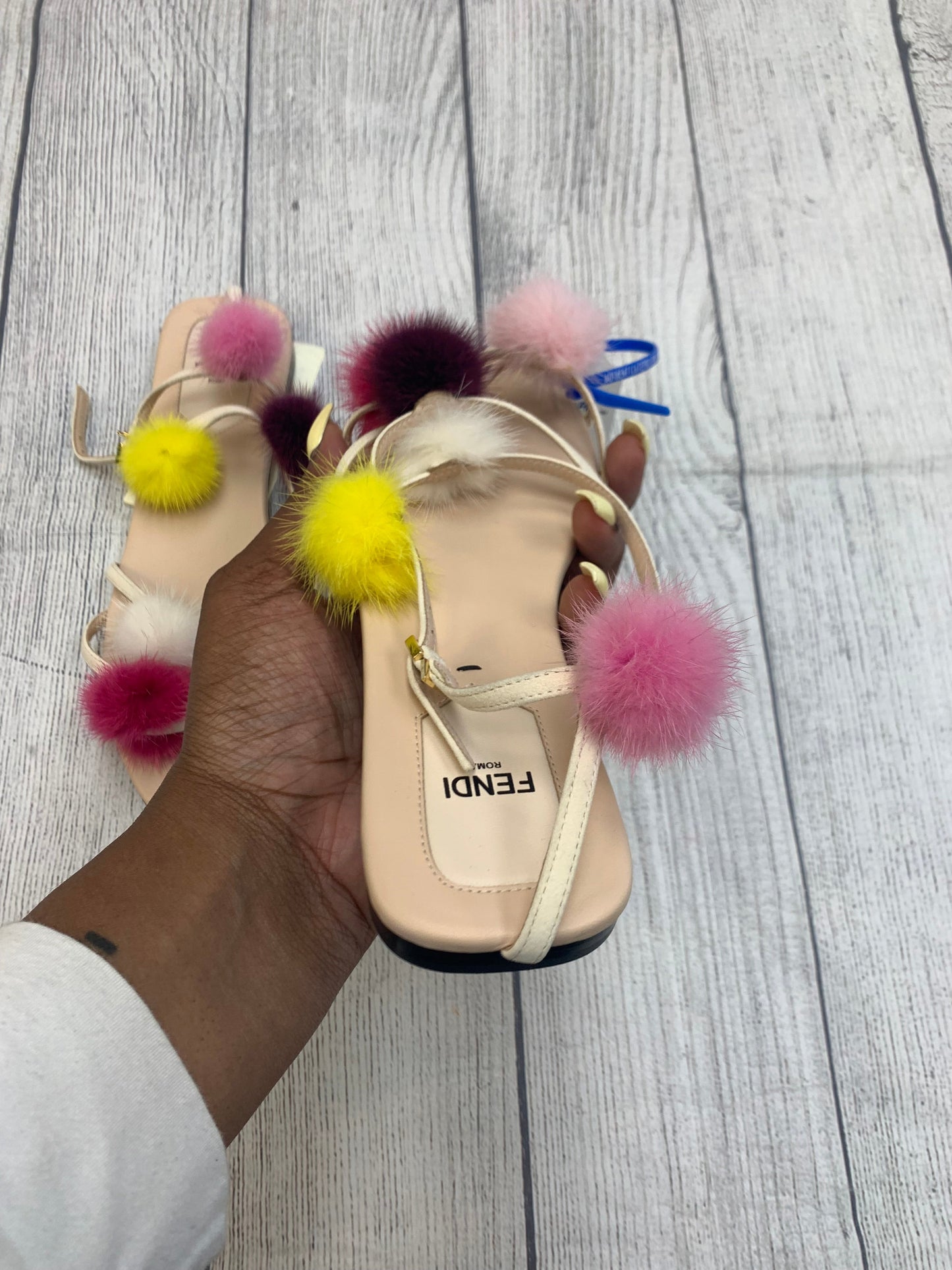 Sandals Designer By Fendi  Size: 7.5