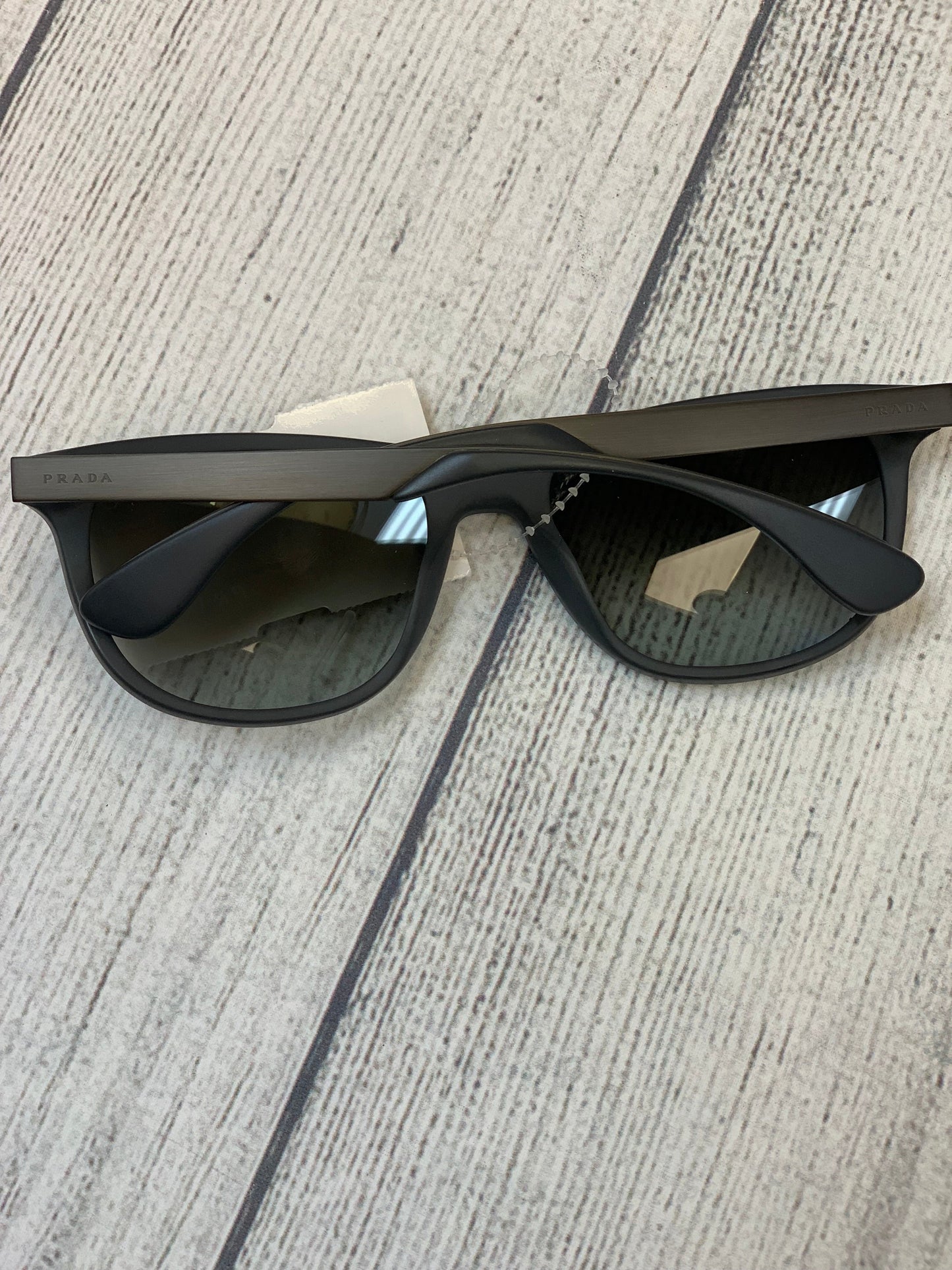 Sunglasses Prada, Size 01 Piece