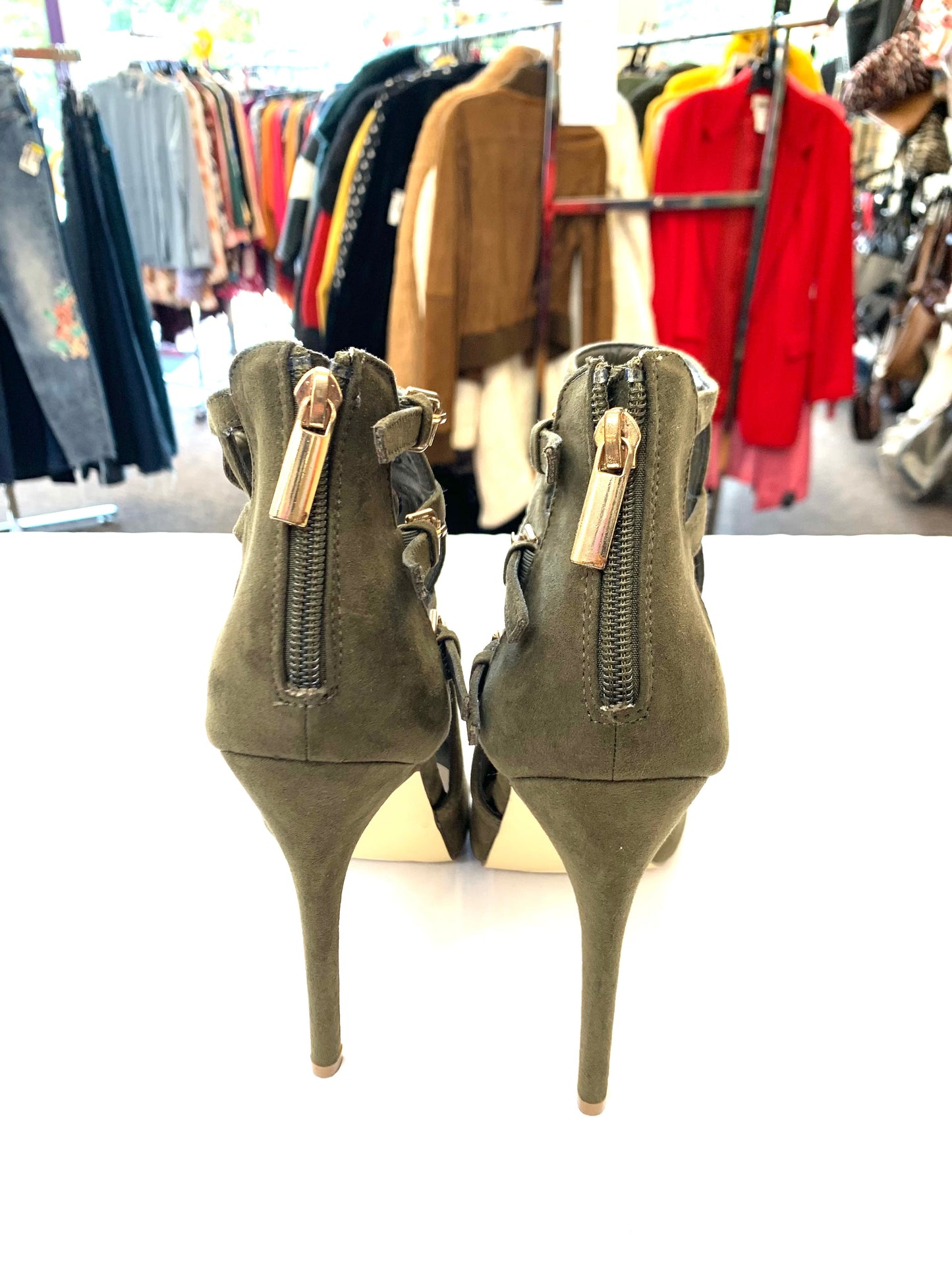 Shoes Heels Stiletto By Shoedazzle In Green, Size: 9