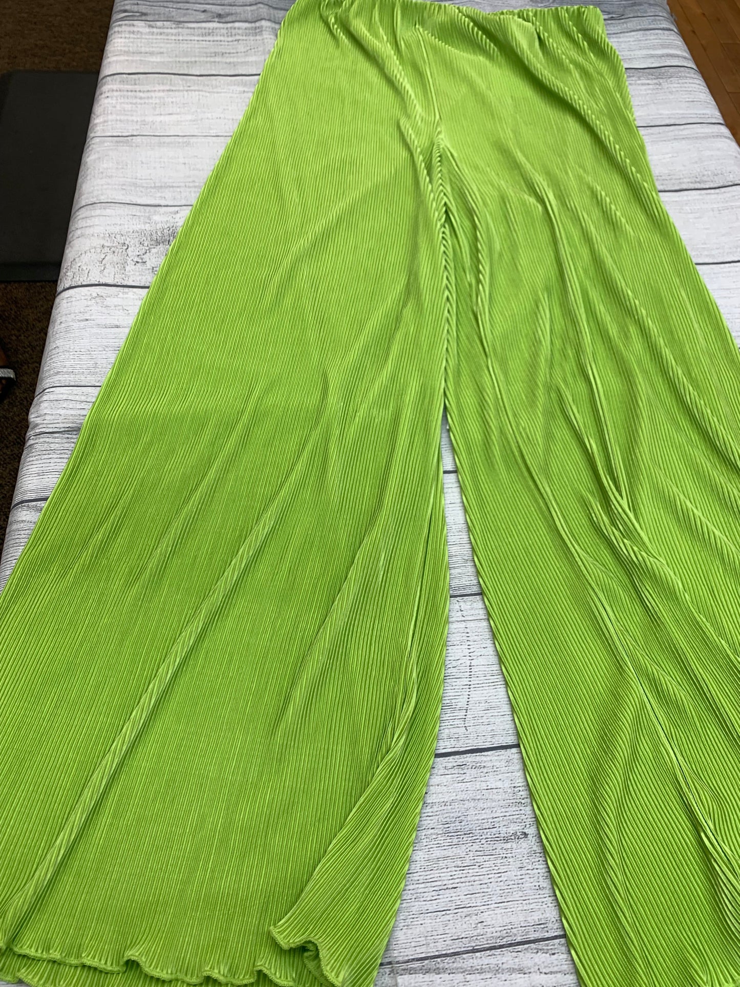 Green Pants Set 2pc Forever 21, Size 1x