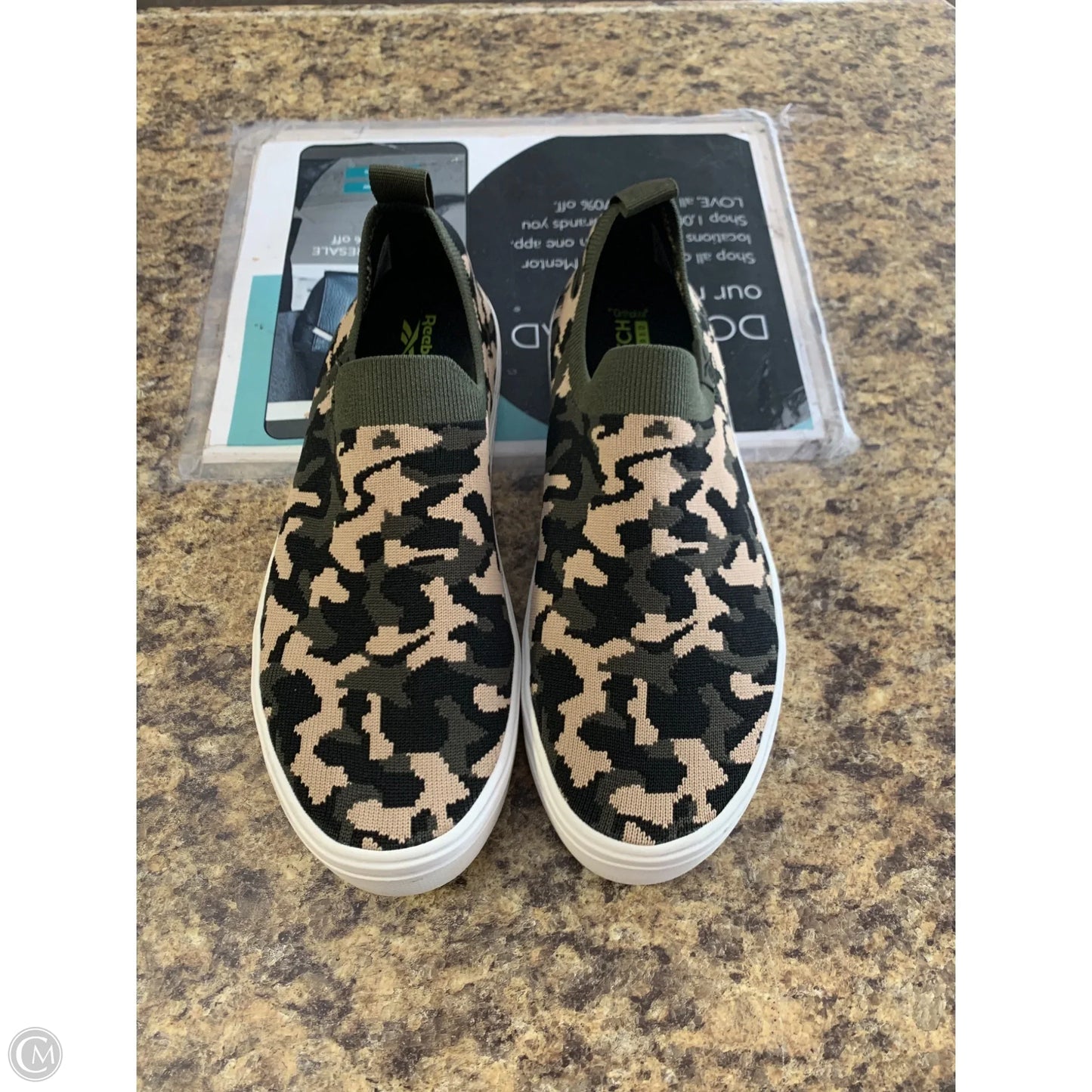 Shoes Athletic By Reebok In Green, Size: 7.5