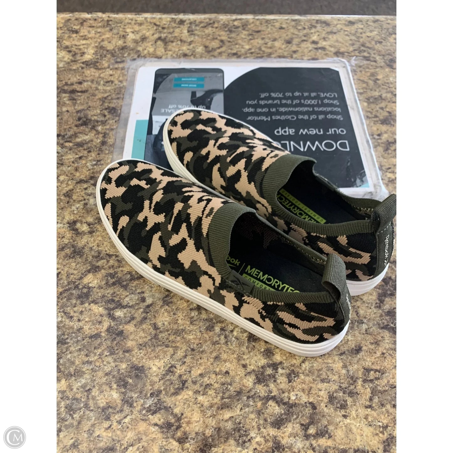 Shoes Athletic By Reebok In Green, Size: 7.5