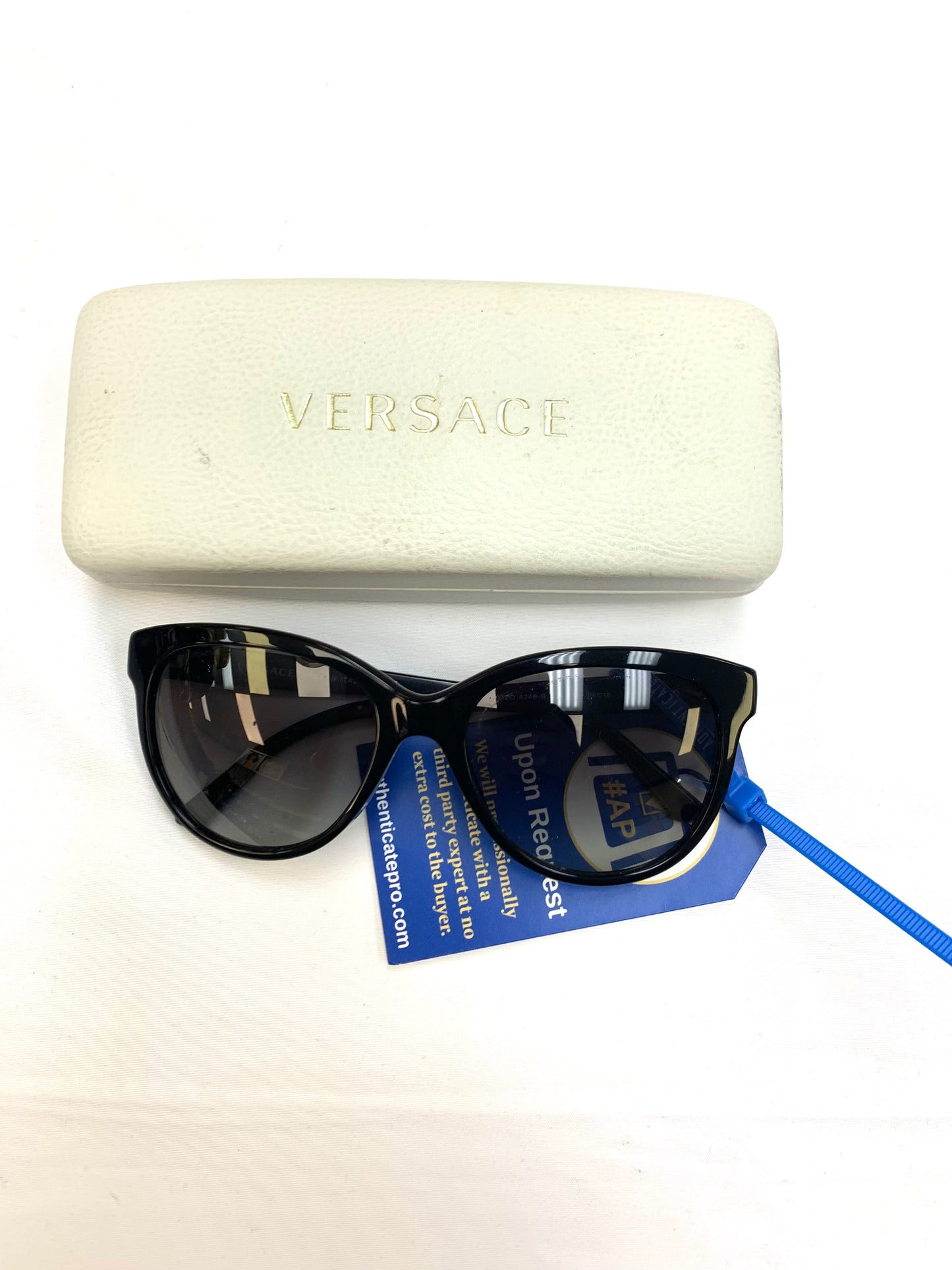 Sunglasses Designer By Versace, Size: 01 Piece