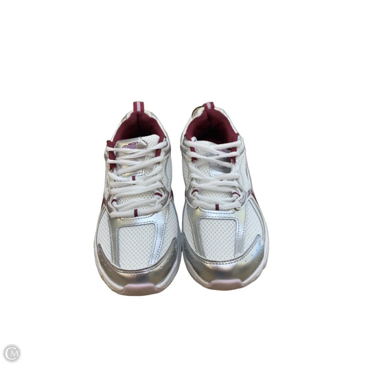 Shoes Sneakers By Avia In Silver & White, Size: 7.5