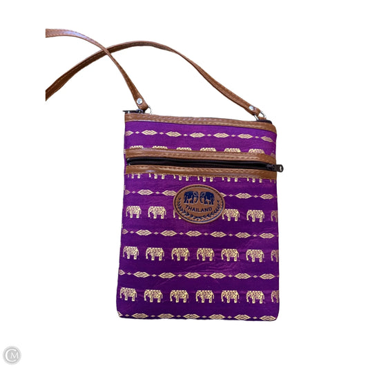 Crossbody By Cmf, Size: Small