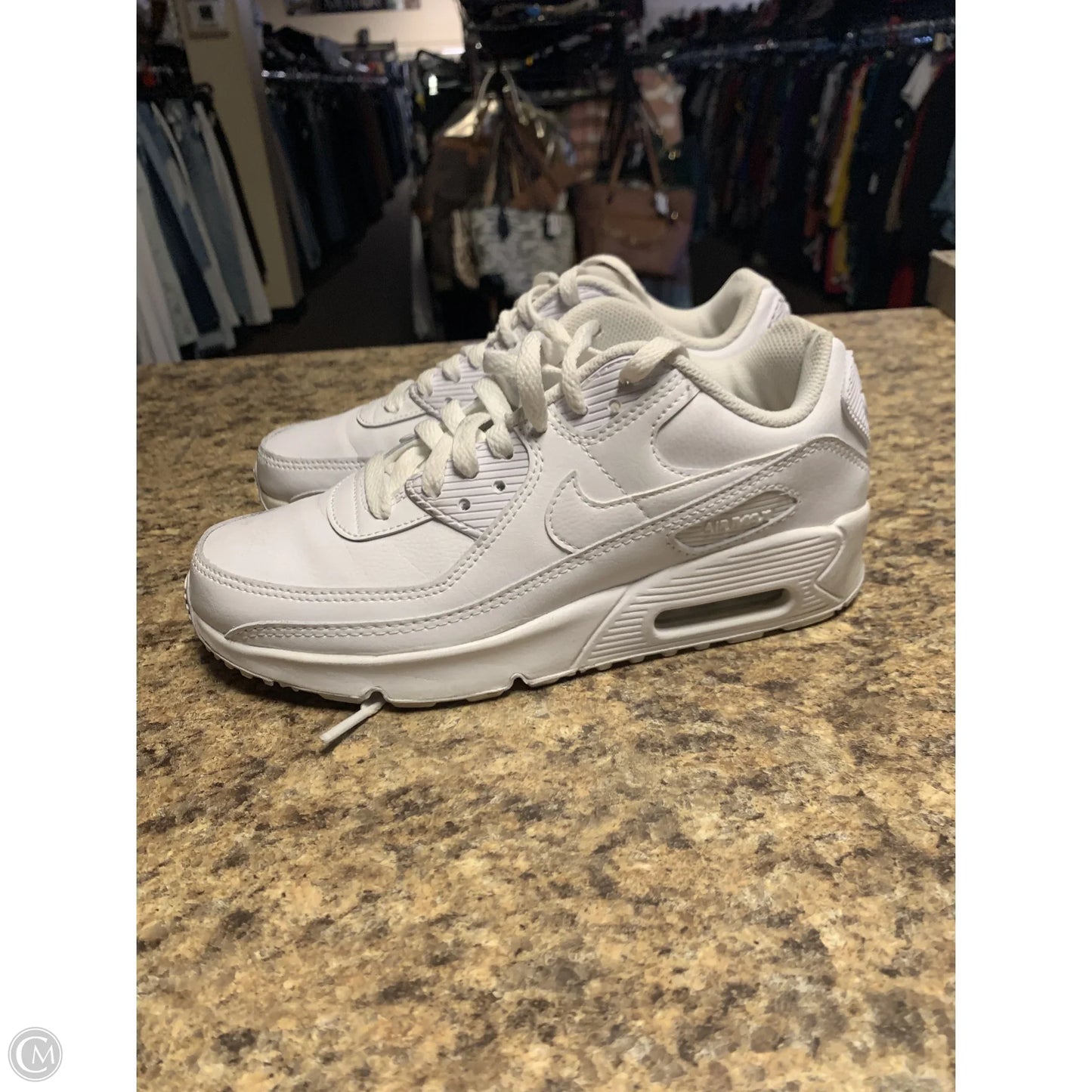 Shoes Athletic By Nike In White, Size: 5.5