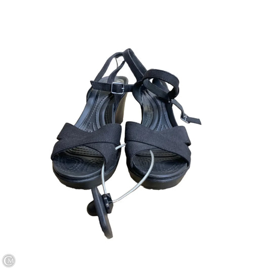 Shoes Heels Wedge By Crocs In Black, Size: 9