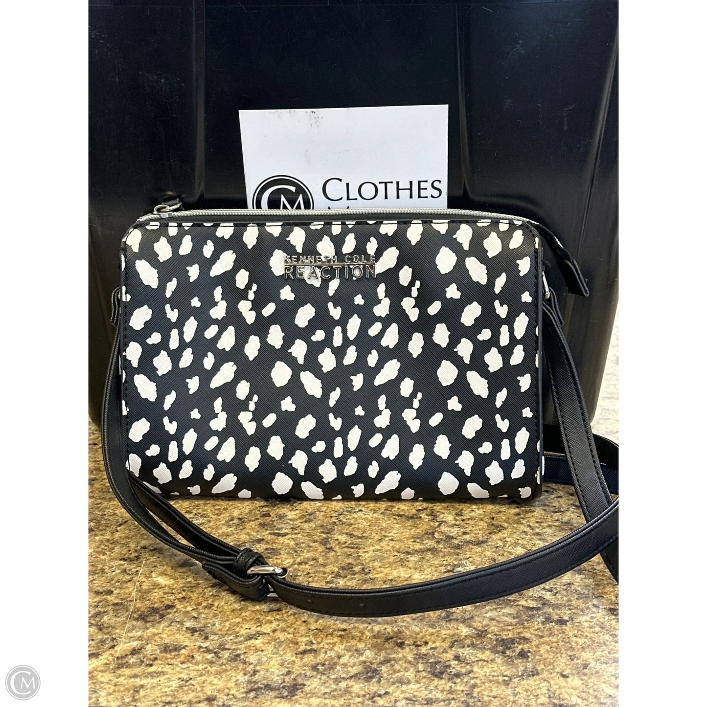 Crossbody By Kenneth Cole Reaction, Size: Small