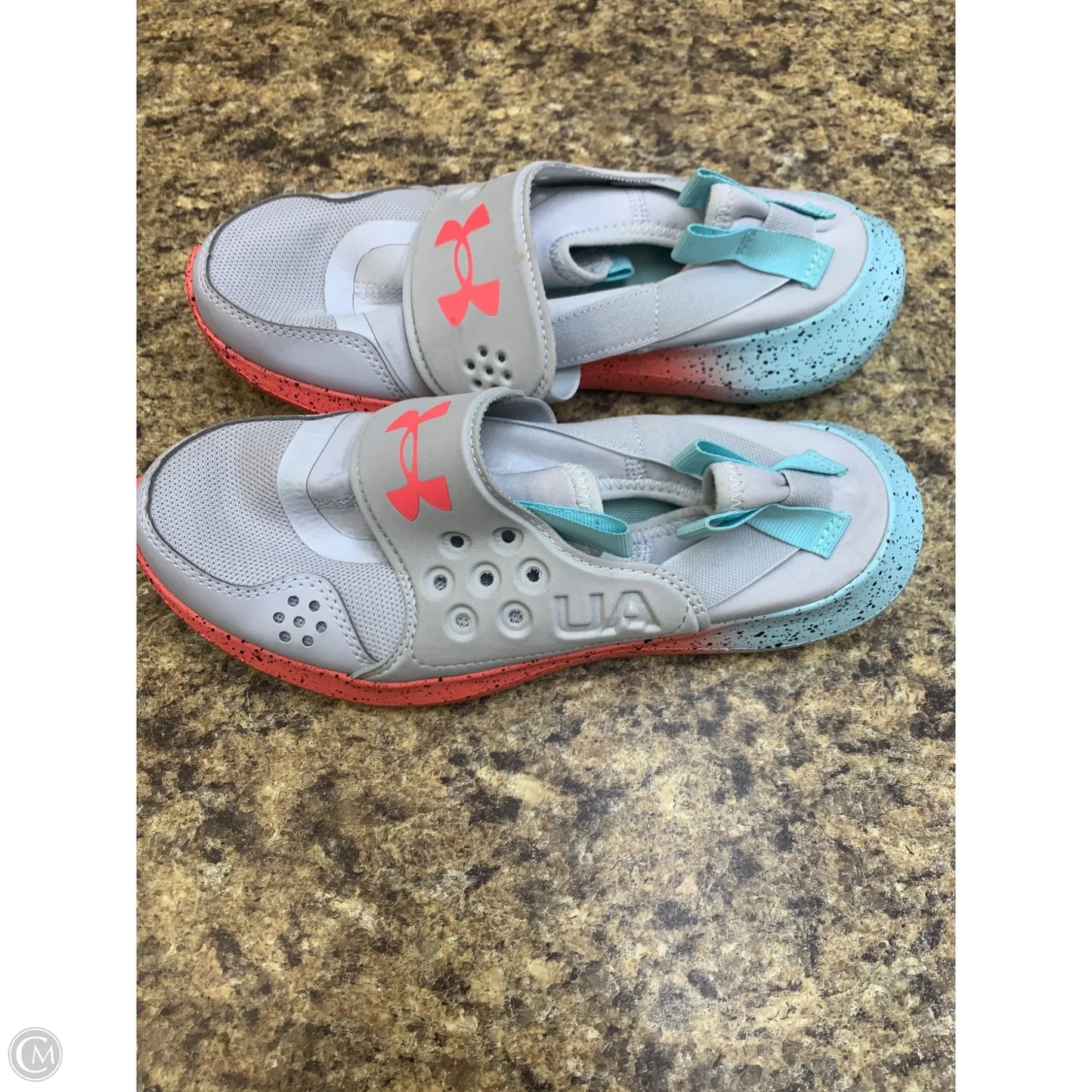 Shoes Athletic By Under Armour In Grey, Size: 6