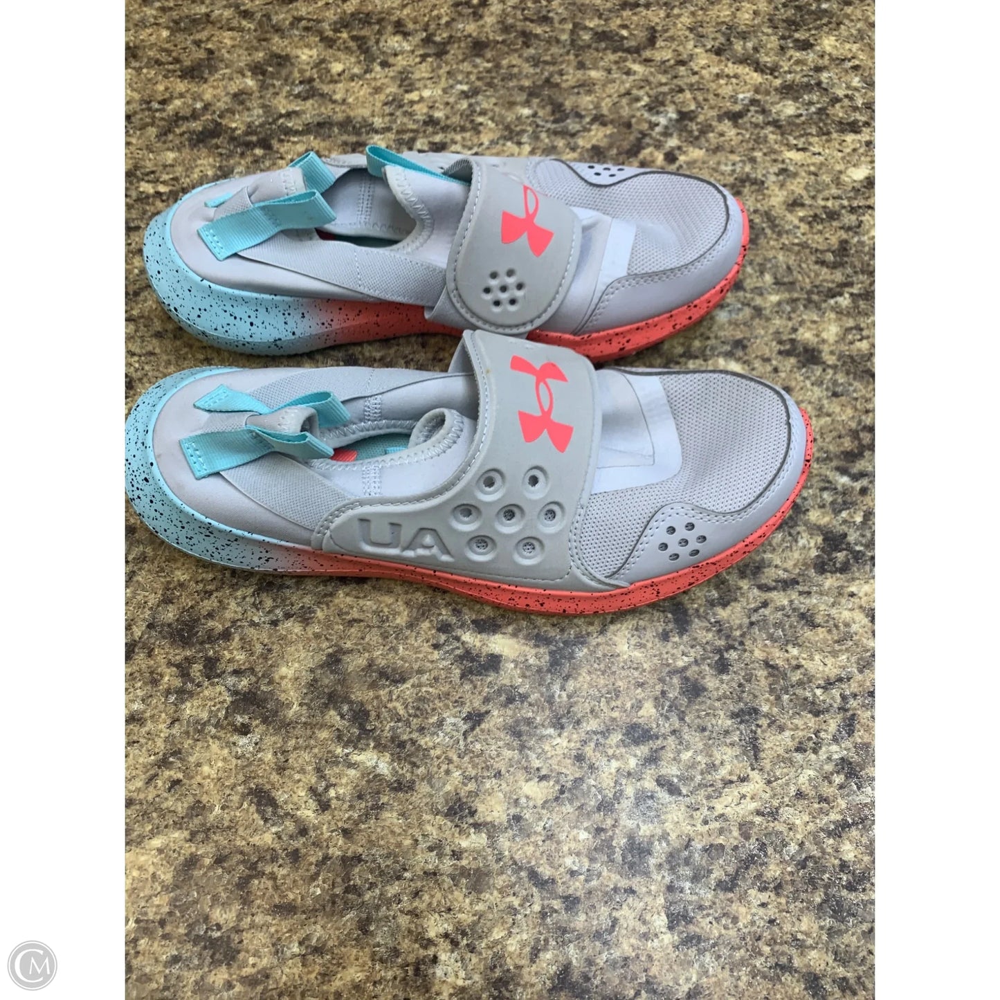 Shoes Athletic By Under Armour In Grey, Size: 6