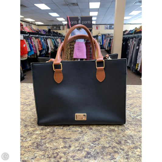 Handbag By Cmf, Size: Medium