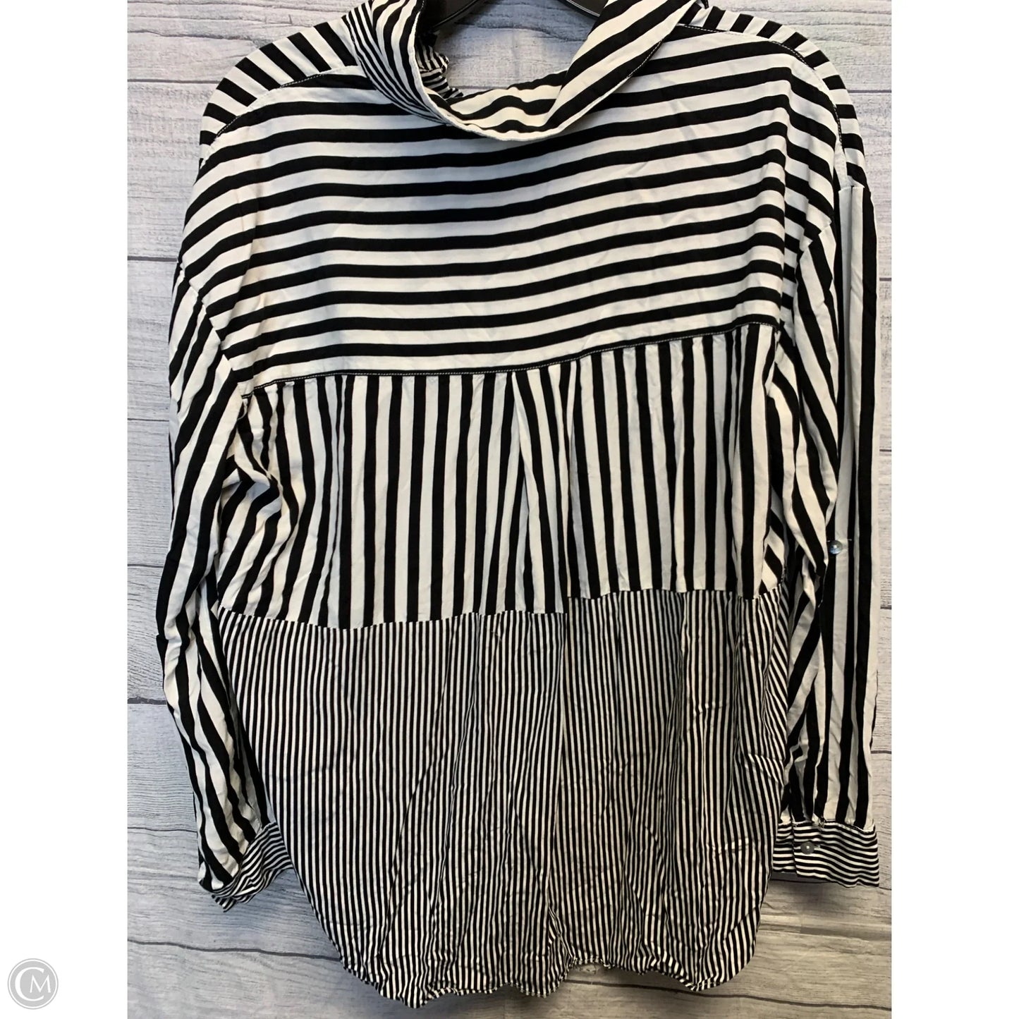 Top Long Sleeve By Jane And Delancey In Black & White, Size: L