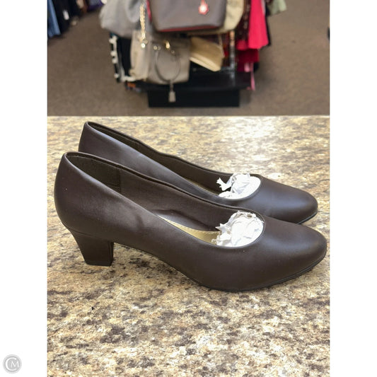 Shoes Heels Kitten By Hush Puppies In Brown, Size: 8.5