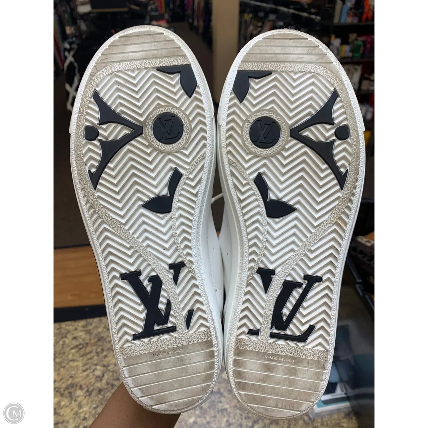 Shoes Luxury Designer By Louis Vuitton In Brown & White, Size: 9.5