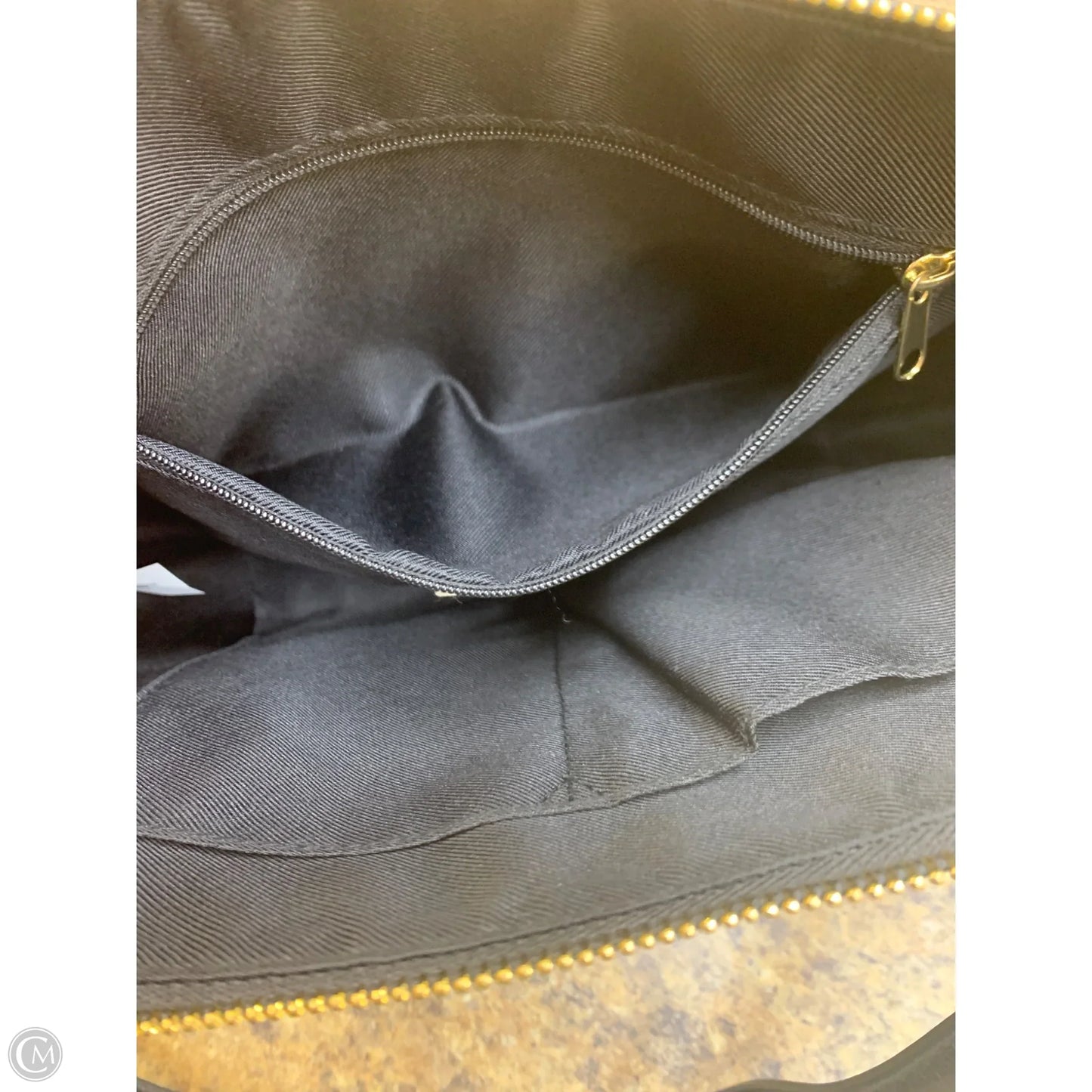 Handbag By Universal Thread, Size: Medium