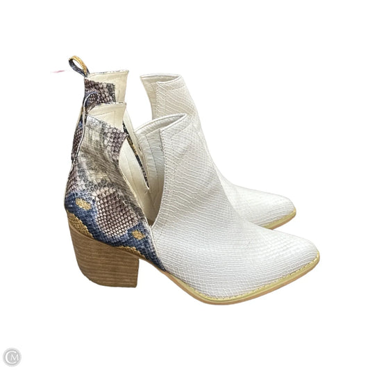 Boots Western By Cmf In Animal Print, Size: 10