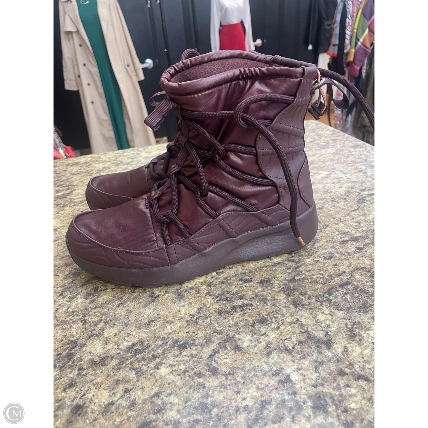 Boots Ankle Flats By Nike In Maroon, Size: 7.5