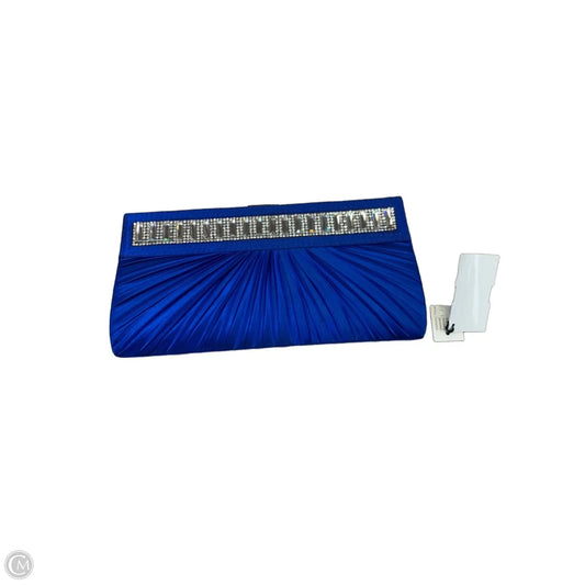 Clutch By Cmf, Size: Small