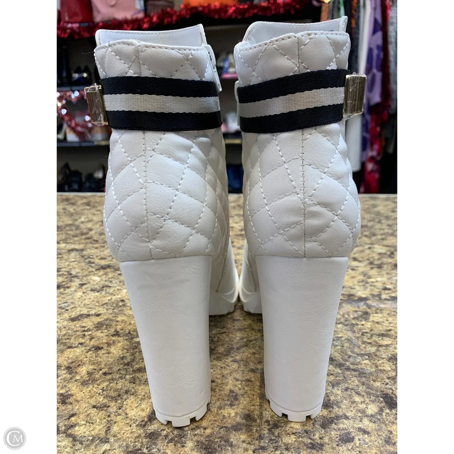 Boots Ankle Heels By Shoedazzle In White, Size: 10