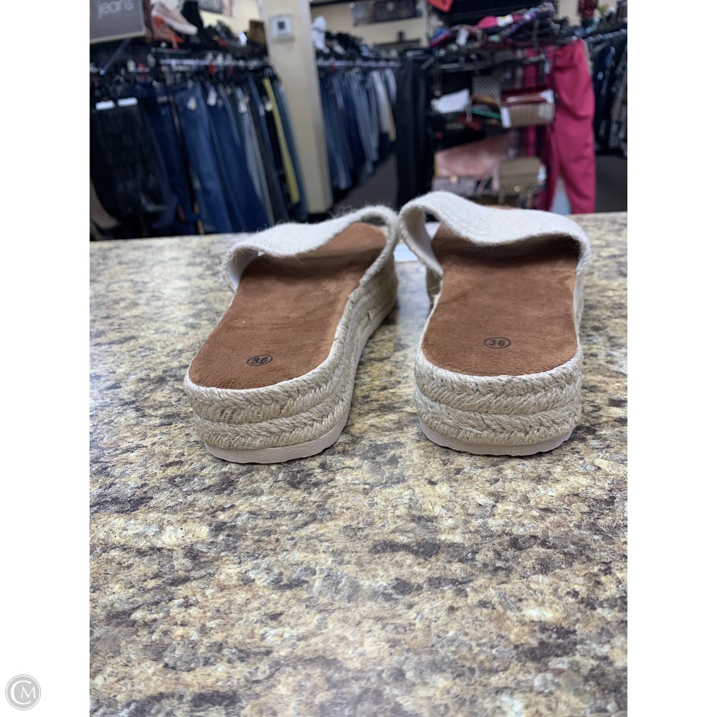 Sandals Flats By Cmf In Beige, Size: 6.5