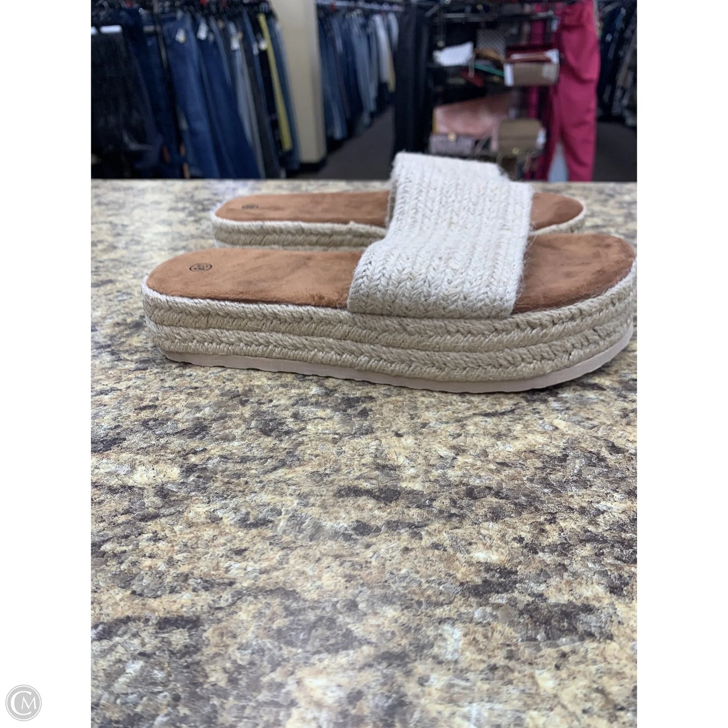 Sandals Flats By Cmf In Beige, Size: 6.5