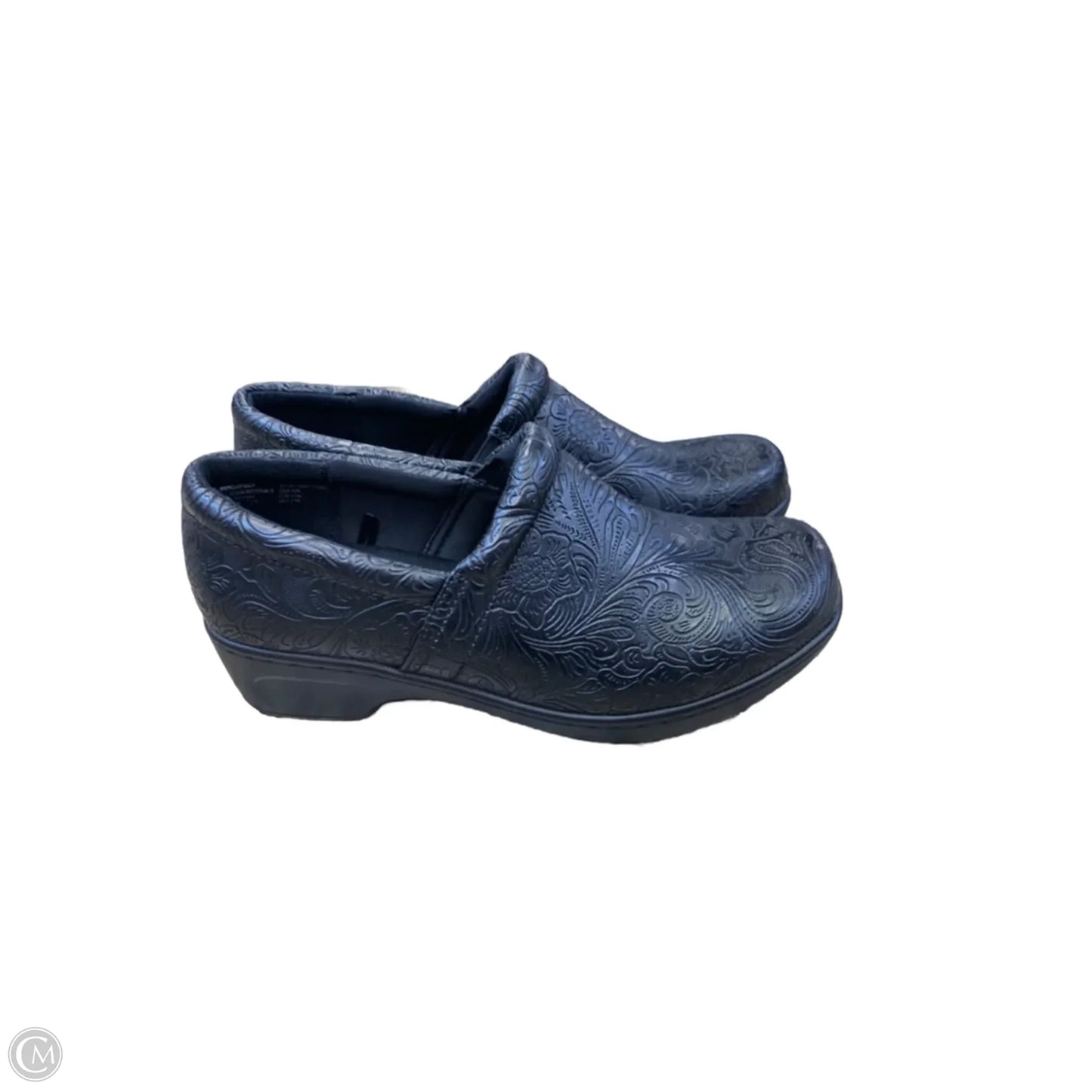 Shoes Flats By Cmf In Black, Size: 10