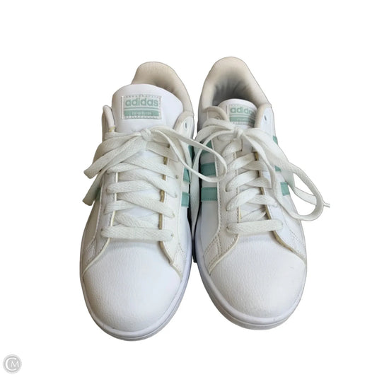 Shoes Sneakers By Adidas In White, Size: 8